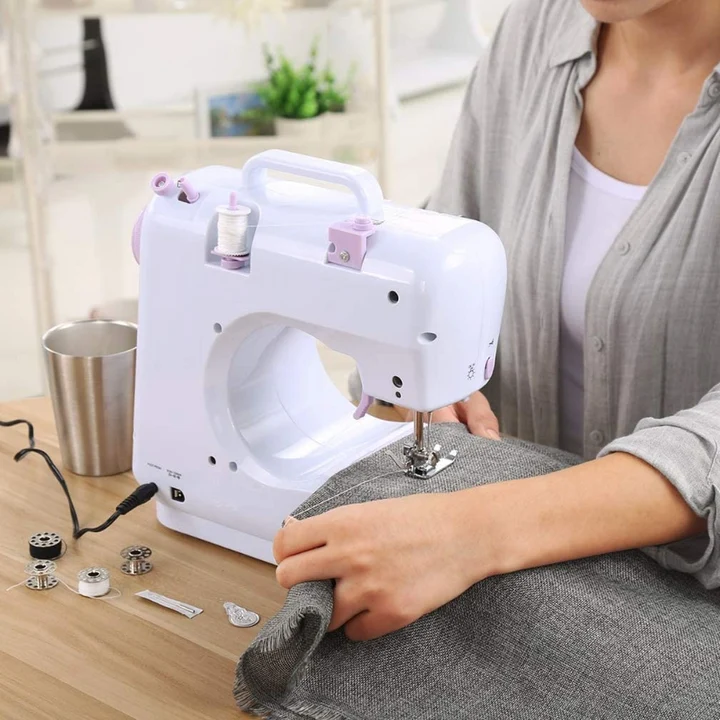 Masina de cusut Sew Simple K1127, portabila, 12 tipuri de cusaturi, 2 viteze, pedala inclusa, alba